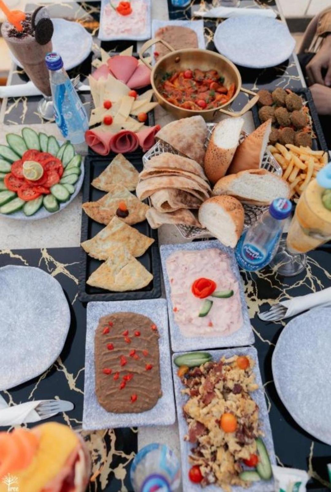 Middle East Pyramids Hotel Kafret el-Gabal Екстериор снимка